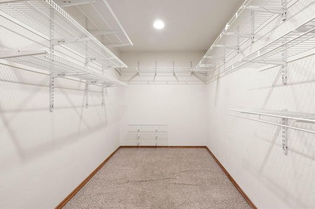 8404 Blackberry Ridge, Edmond, OK 73034