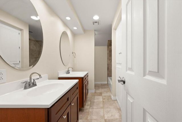 8404 Blackberry Ridge, Edmond, OK 73034