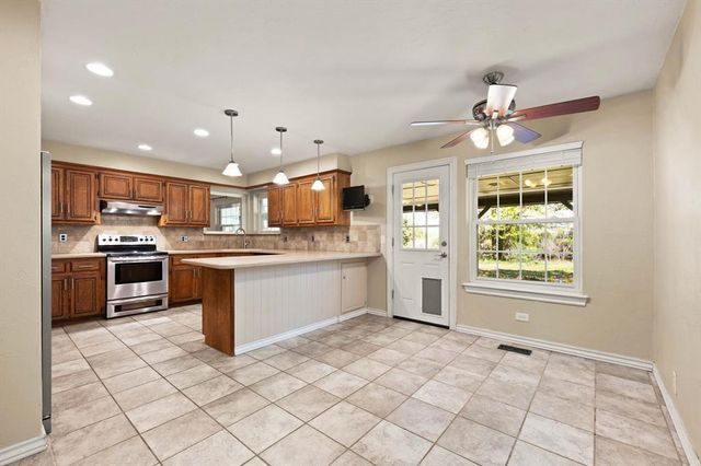 8404 Blackberry Ridge, Edmond, OK 73034