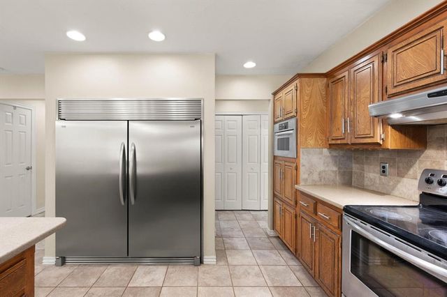 8404 Blackberry Ridge, Edmond, OK 73034