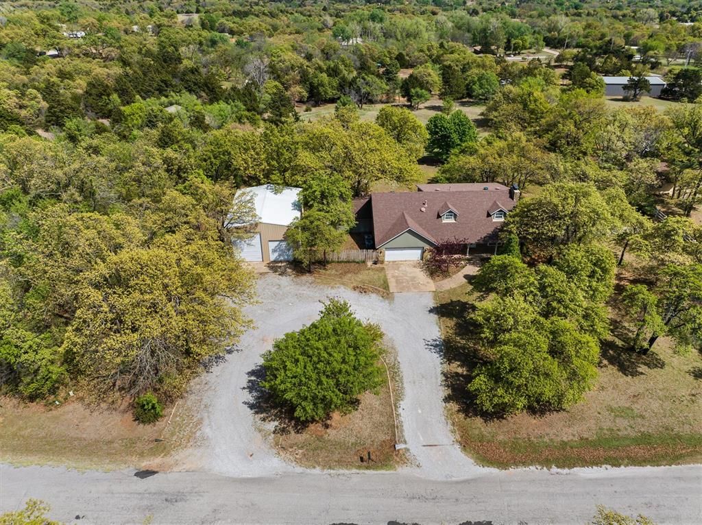 8404 Blackberry Ridge, Edmond, OK 73034