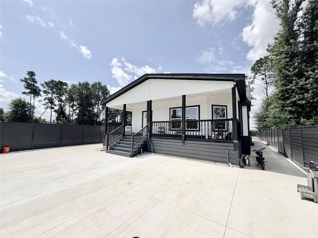2320 Road 5836, Cleveland, TX 77327