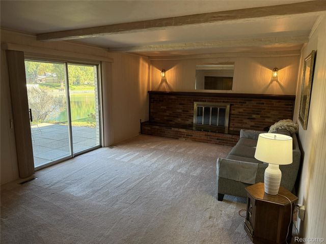 6701 Yarborough Drive, Shelby Charter Township, MI 48316