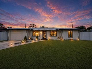 568 SE Chapman Avenue, Port St. Lucie, Port St Lucie, FL 34984