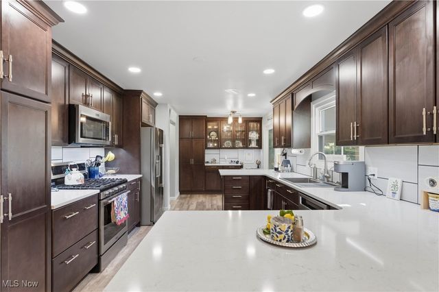 5907 Wiclif Road NE, Canton, OH 44721