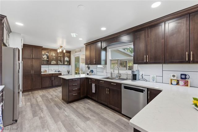 5907 Wiclif Road NE, Canton, OH 44721