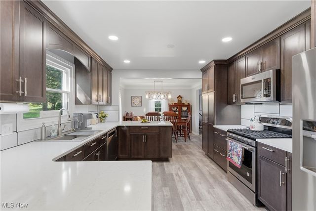 5907 Wiclif Road NE, Canton, OH 44721