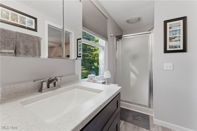 5907 Wiclif Road NE, Canton, OH 44721