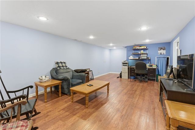 5907 Wiclif Road NE, Canton, OH 44721