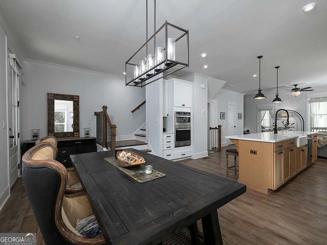 320 Oak Arms Way, Woodstock, GA 30188