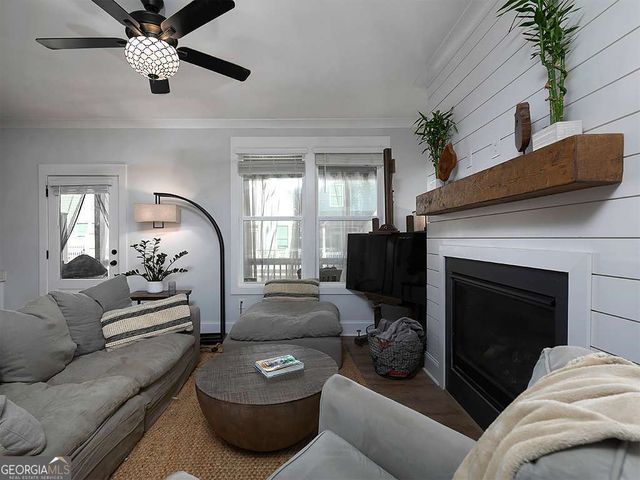 320 Oak Arms Way, Woodstock, GA 30188