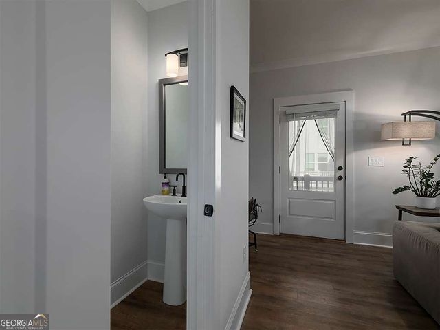 320 Oak Arms Way, Woodstock, GA 30188