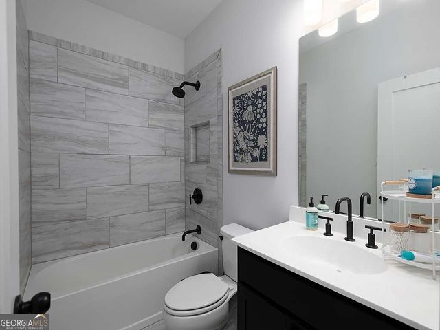 320 Oak Arms Way, Woodstock, GA 30188