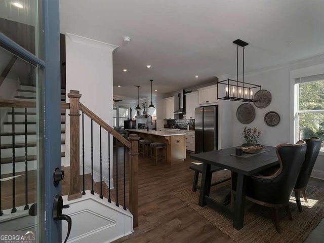 320 Oak Arms Way, Woodstock, GA 30188