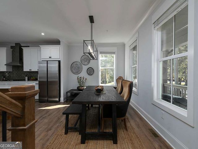 320 Oak Arms Way, Woodstock, GA 30188