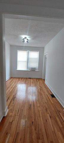 4050 W Hirsch Street 1, Chicago, IL 60651