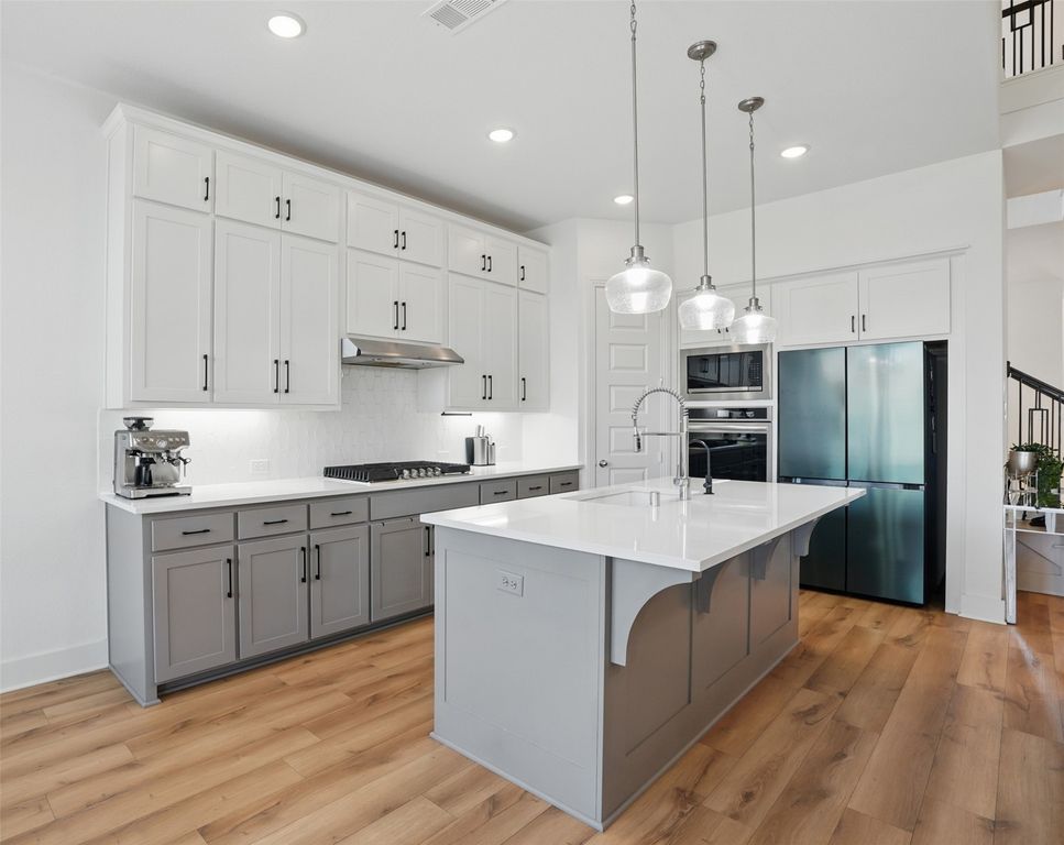4008 Prickly Pear Avenue, Aubrey, TX 76227
