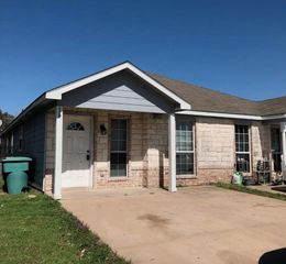 117 W Wilson Avenue 119, Sherman, TX 75090