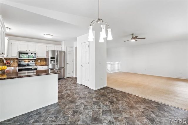968 Hunter Chaise Drive, Wentzville, MO 63385