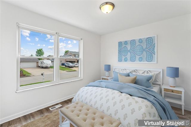 968 Hunter Chaise Drive, Wentzville, MO 63385