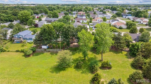 968 Hunter Chaise Drive, Wentzville, MO 63385