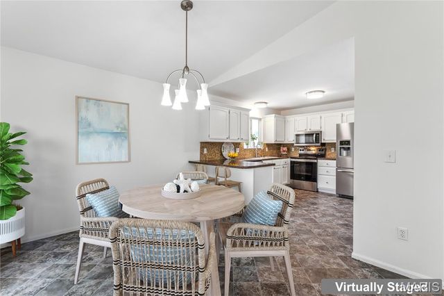 968 Hunter Chaise Drive, Wentzville, MO 63385