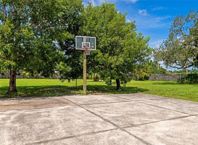 3225 RAMBLEWOOD DRIVE, Sarasota, FL 34237