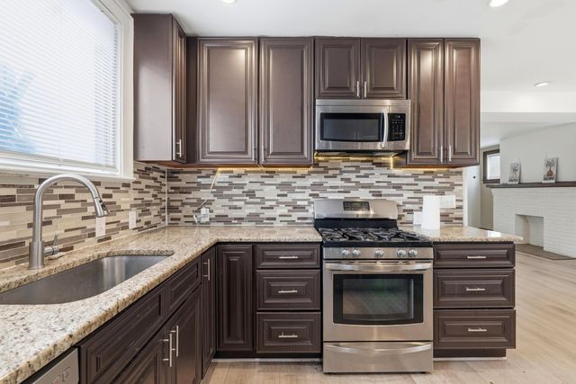 2282 Willamont Avenue, Columbus, OH 43219