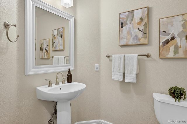 10425 Carriage Club Drive, Lone Tree, CO 80124