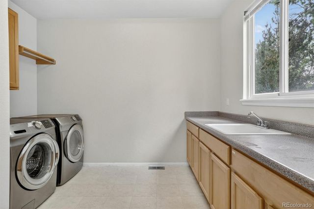10425 Carriage Club Drive, Lone Tree, CO 80124