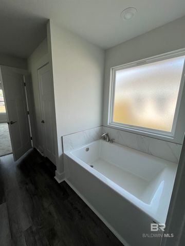 1524 Colony Parke Drive, Gulf Shores, AL 36542