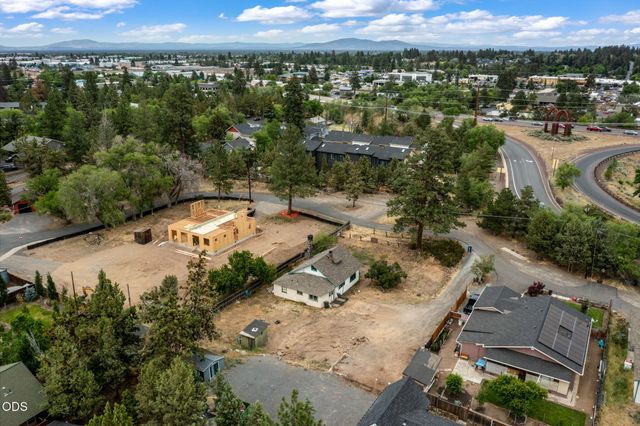 1929 NW Hill Street, Bend, OR 97703