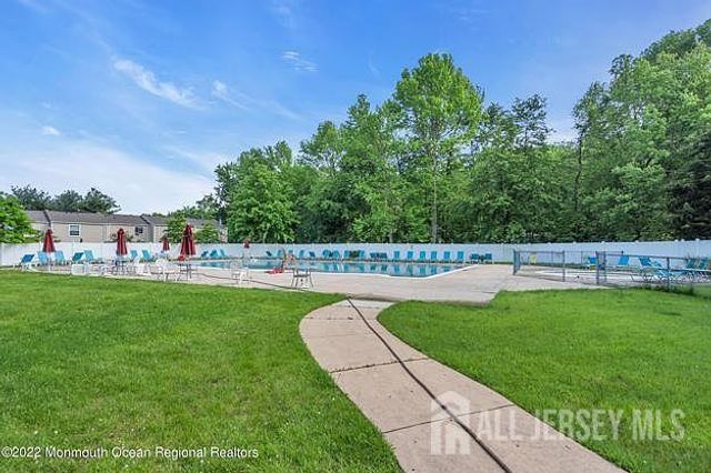 17 Deerberry Lane, South Brunswick, NJ 08852