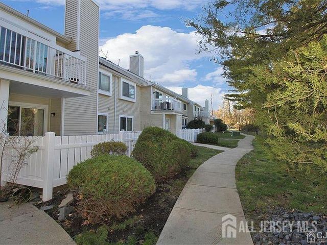 17 Deerberry Lane, South Brunswick, NJ 08852