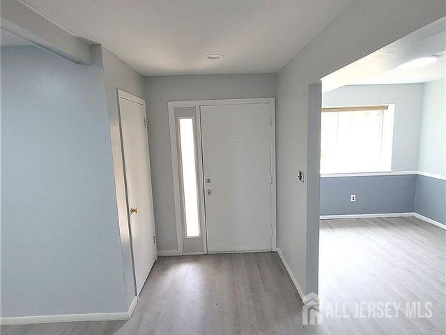 17 Deerberry Lane, South Brunswick, NJ 08852