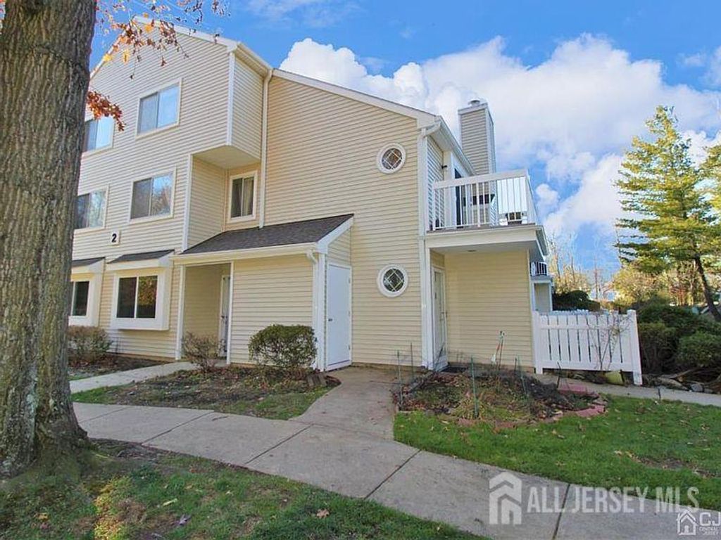 17 Deerberry Lane, South Brunswick, NJ 08852