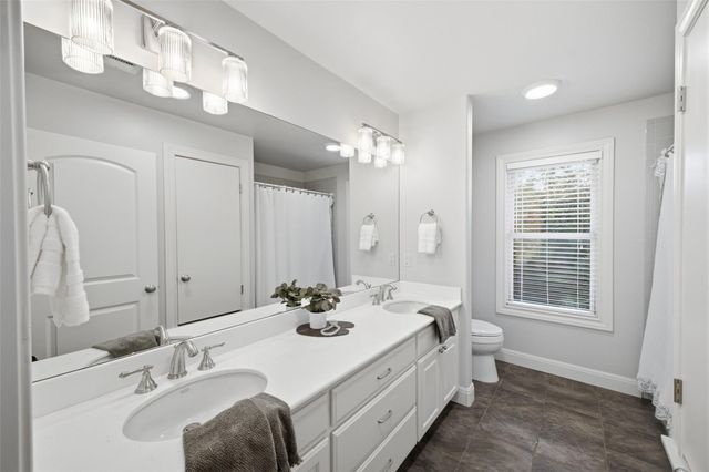 220 Clubhouse DR, Lakeway, TX 78734