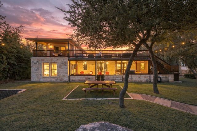 220 Clubhouse DR, Lakeway, TX 78734