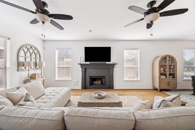3106 Chesterfield Lane, Stafford, TX 77477