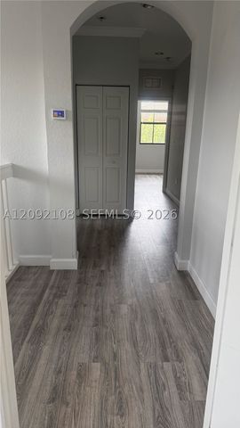 3301 W 89th Ter, Hialeah, FL 33018