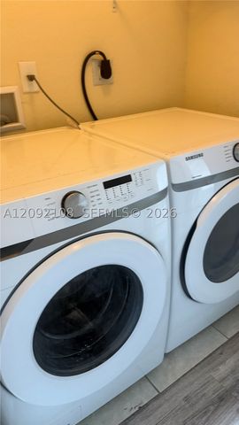 3301 W 89th Ter, Hialeah, FL 33018