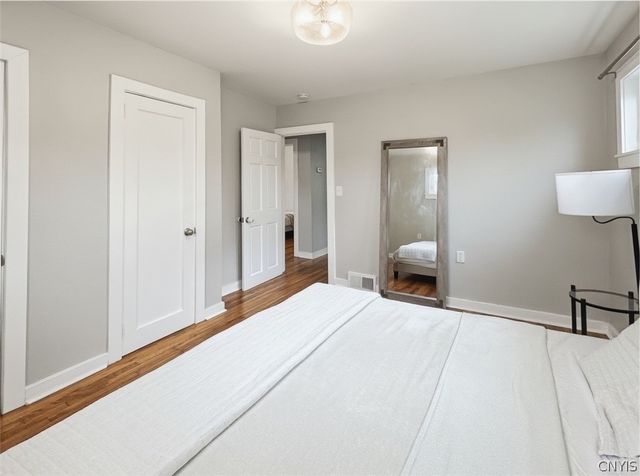 16 Homestead Road East, New Hartford, NY 13323