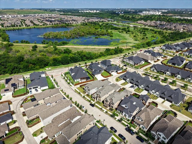 1429 Cypress Thorn Drive, Arlington, TX 76005