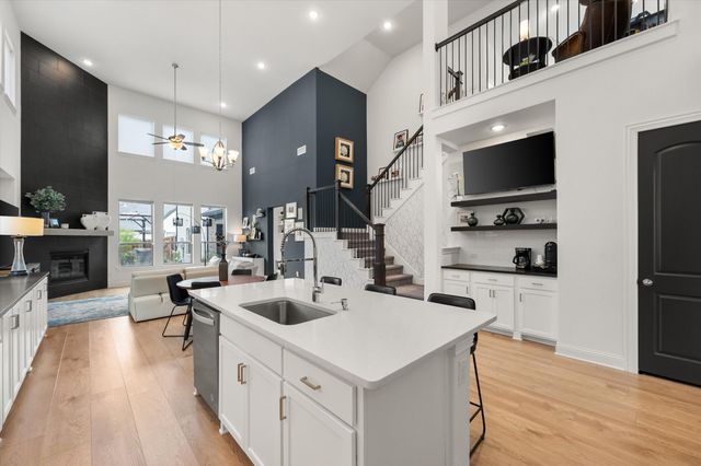 1429 Cypress Thorn Drive, Arlington, TX 76005