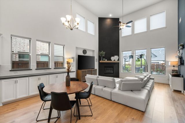 1429 Cypress Thorn Drive, Arlington, TX 76005