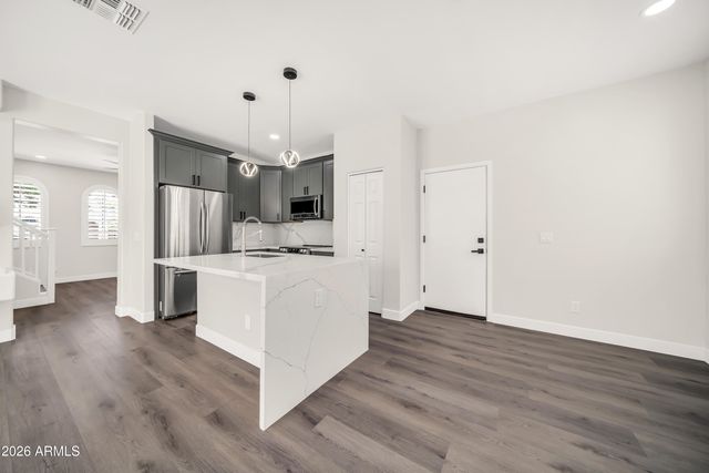 3031 S 101ST Drive, Tolleson, AZ 85353