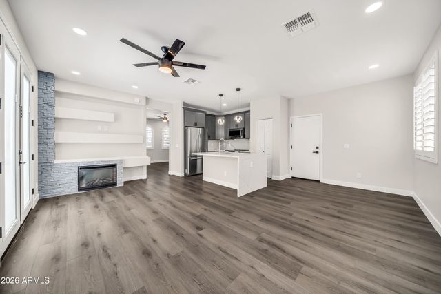 3031 S 101ST Drive, Tolleson, AZ 85353