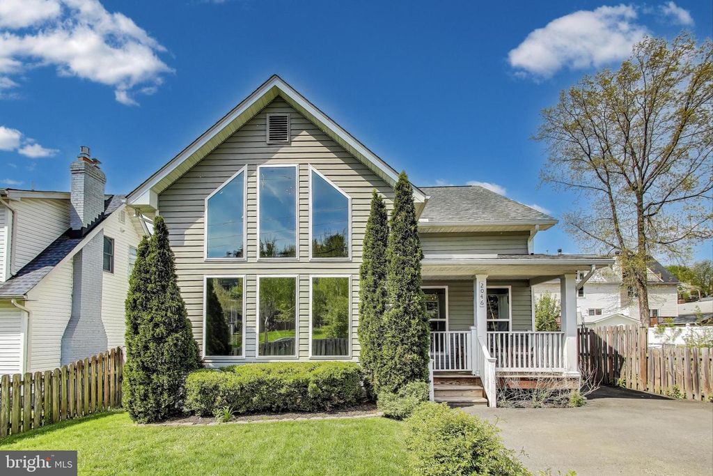 2046 S SHIRLINGTON ROAD, Arlington, VA 22204
