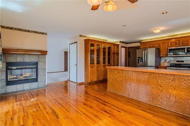 904 Allendale Lake Road, Greenwood, MO 64034