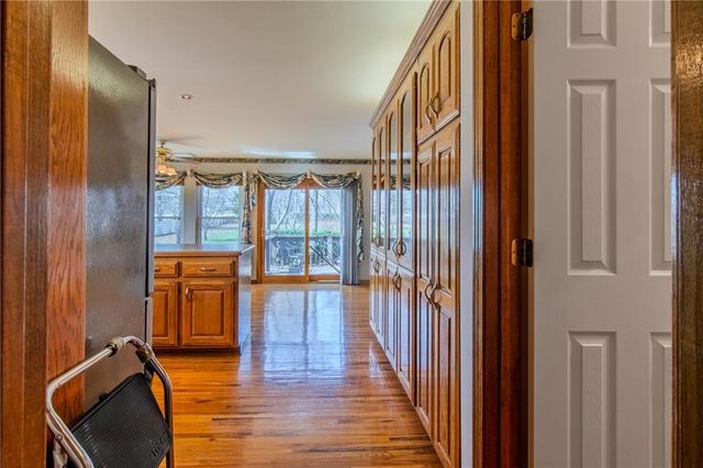 904 Allendale Lake Road, Greenwood, MO 64034